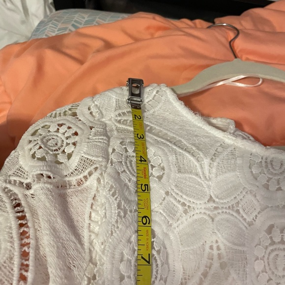 Evereve white  dress has stretch new with tags - Picture 8 of 9